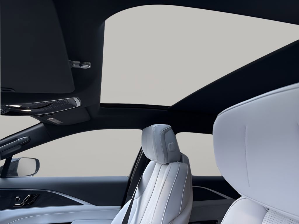 2025 Cadillac Lyriq Sport photo 28