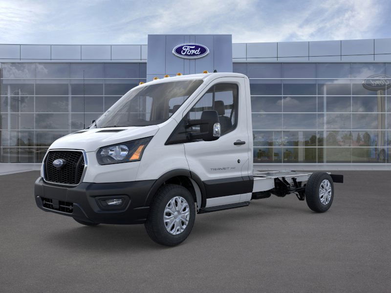 2025 Ford Transit Cutaway Base's photo