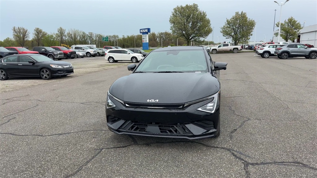 2025 Kia EV6 GT-Line photo 3
