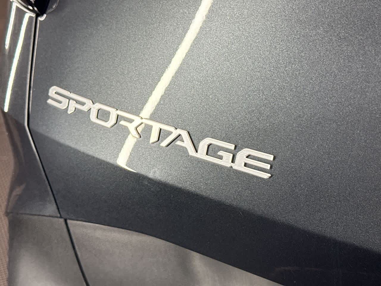 2024 Kia Sportage LX photo 10