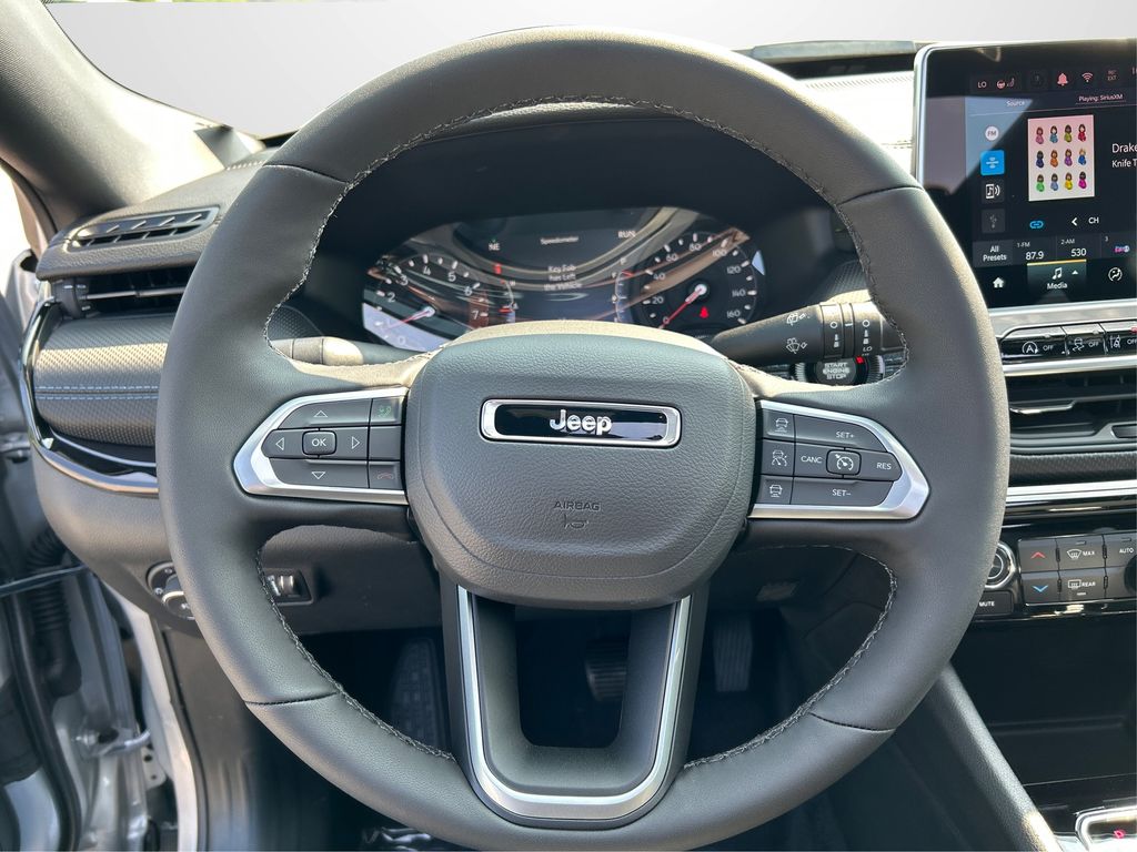 2025 Jeep Compass Limited photo 23