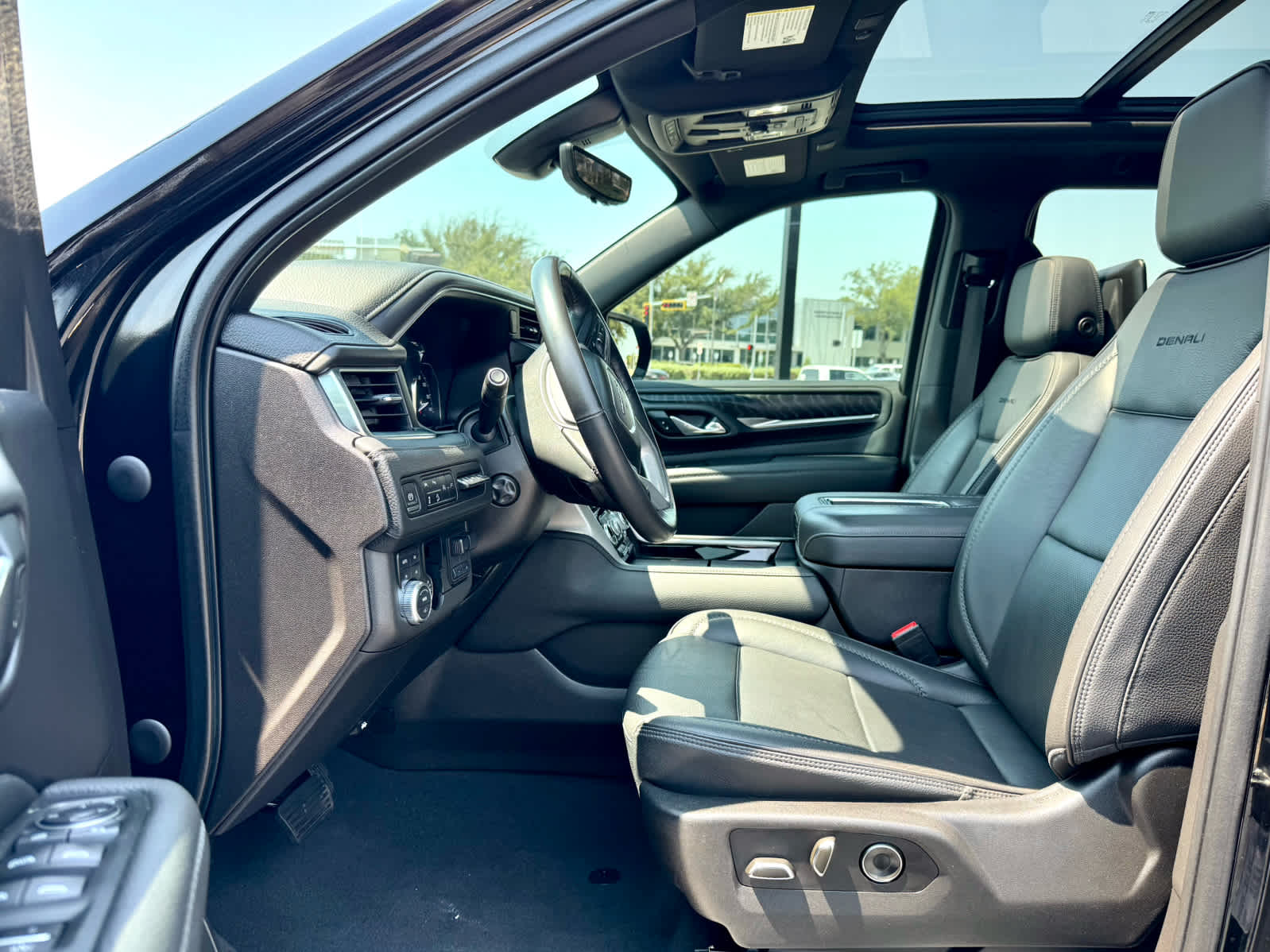 2021 Gmc Yukon XL Denali photo 12