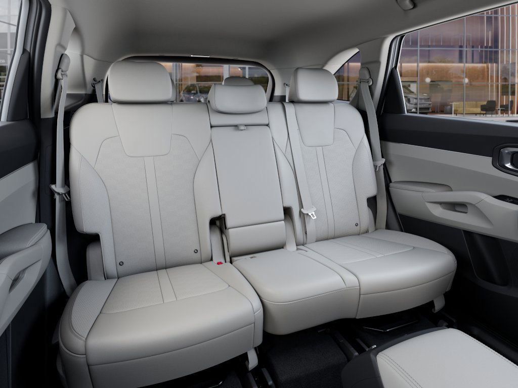 2025 Kia Sorento S photo 14