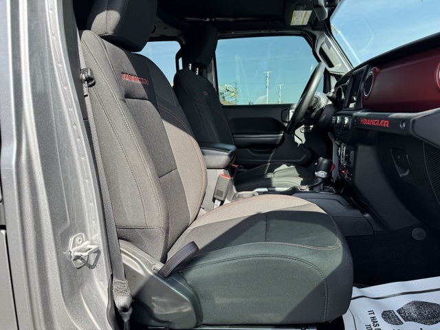 2018 Jeep Wrangler Unlimited Rubicon photo 19