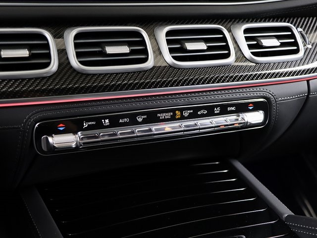 2025 Mercedes Benz GLS 63 AMG 4MATIC photo 27