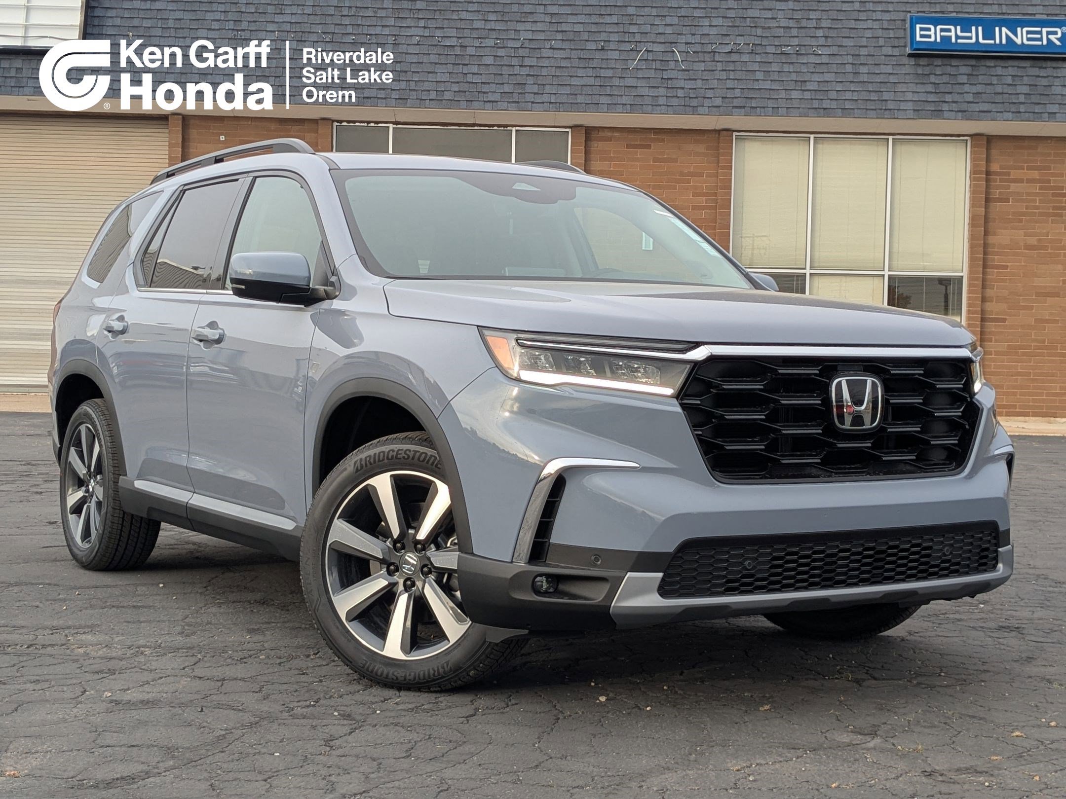 2025 Honda Pilot Touring's photo