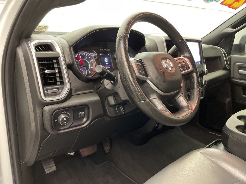 2022 Ram 3500 SLT photo 13