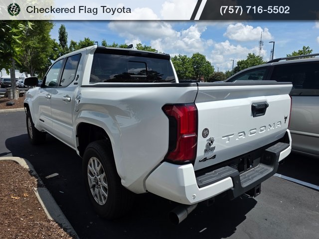 2024 Toyota Tacoma SR5 photo 3