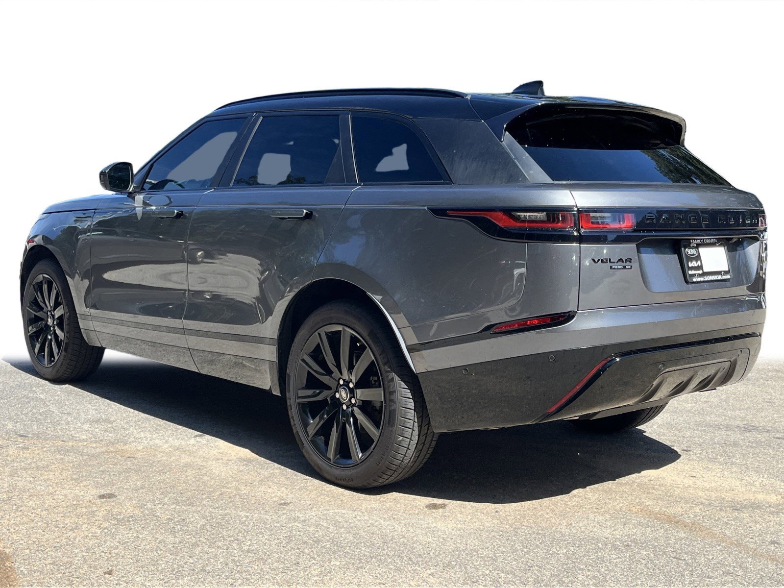 2018 Land Rover Range Rover Velar R-Dynamic SE photo 18