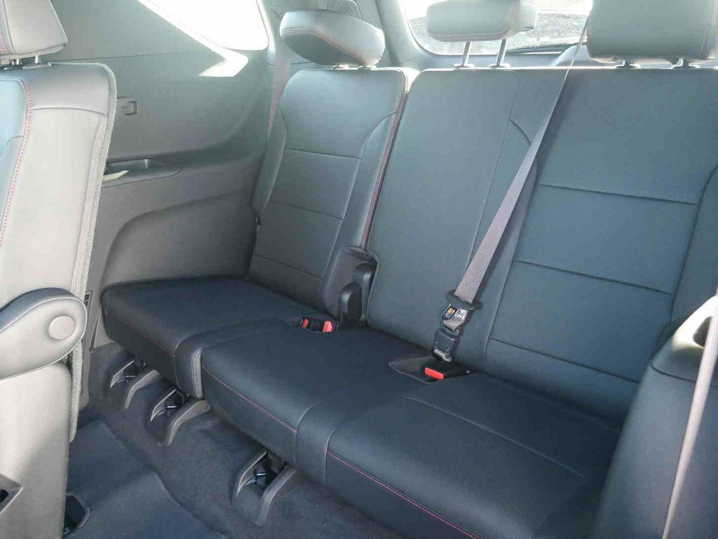 2024 Chevrolet Traverse Z71 photo 15