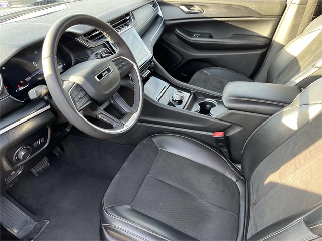 2024 Jeep Grand Cherokee Altitude photo 24