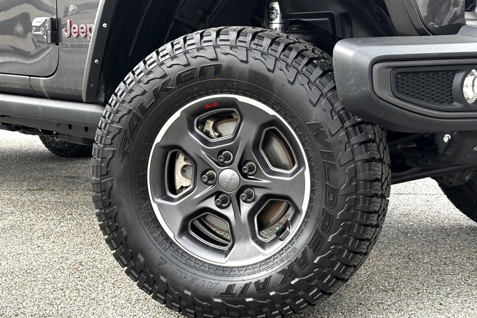 2022 Jeep Gladiator Rubicon photo 2