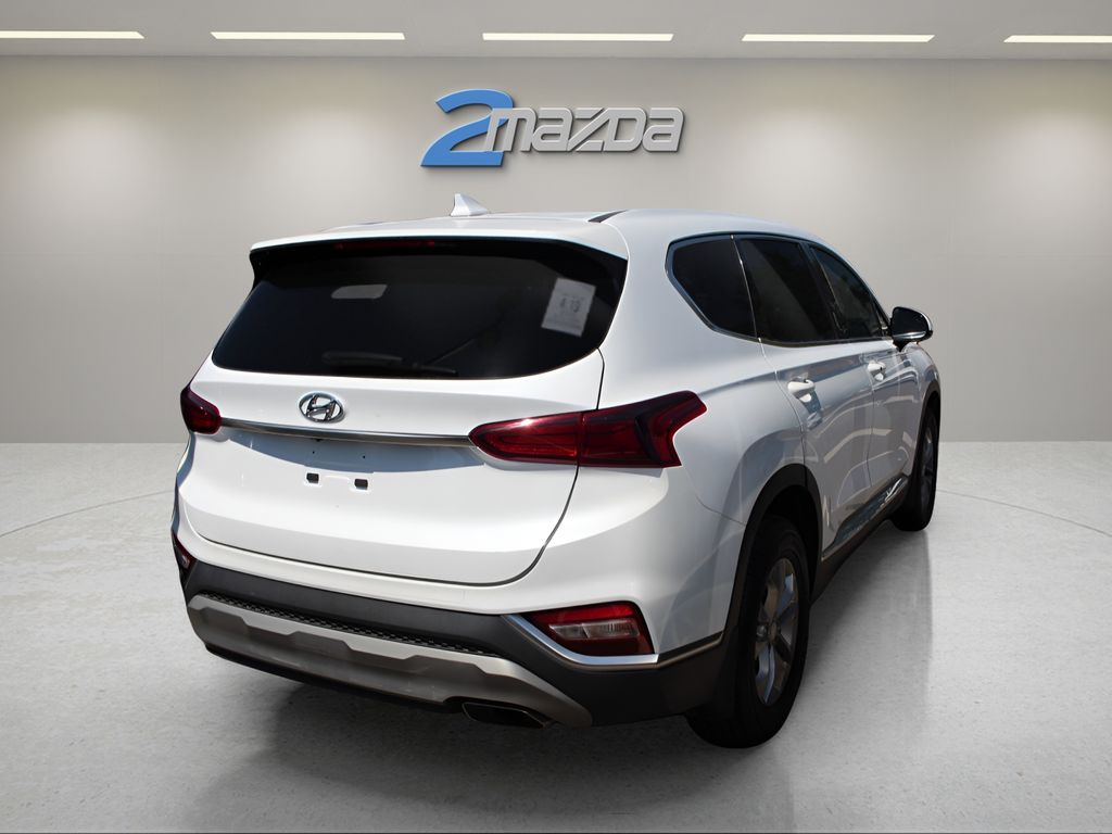 2020 Hyundai Santa Fe SEL photo 2