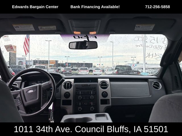 2011 Ford F-150 XLT photo 12