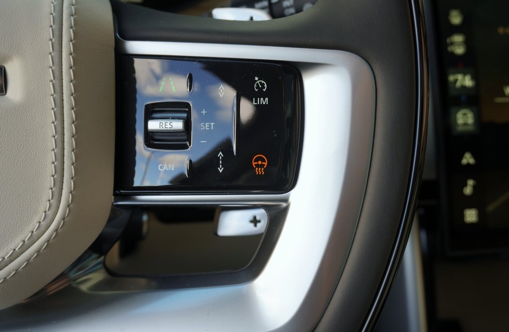 2025 LAND ROVER RANGE ROVER - Image 17