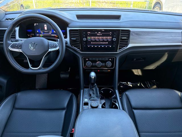 2022 Volkswagen Atlas Cross Sport SE Technology photo 15