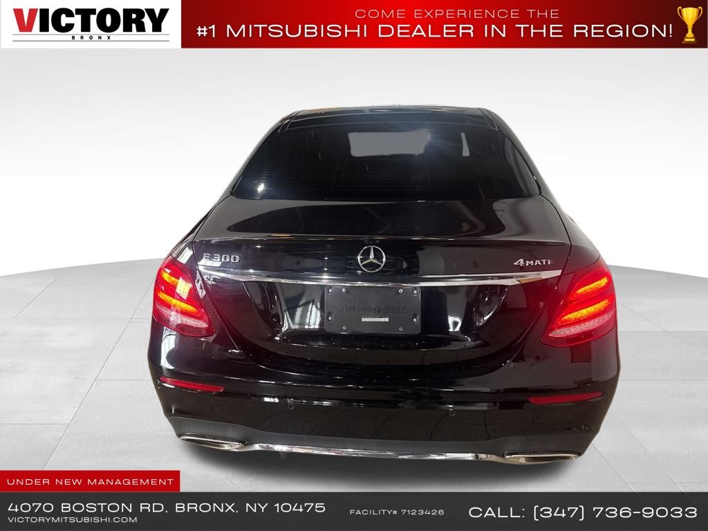 2019 Mercedes Benz E 300 4MATIC photo 4