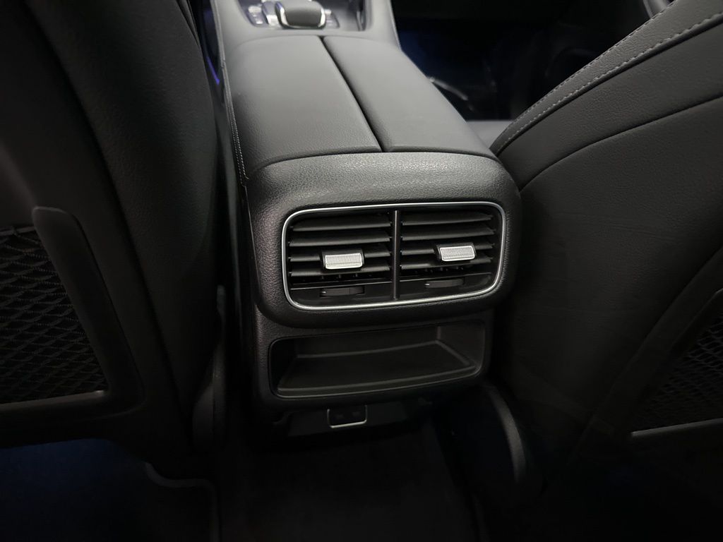 2026 Mercedes Benz GLE 450 4MATIC photo 18