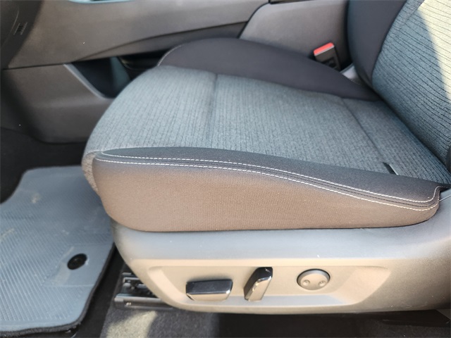 2021 Nissan Rogue SV photo 23