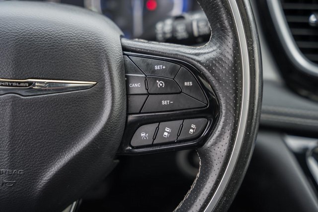 2019 Chrysler Pacifica Limited photo 29