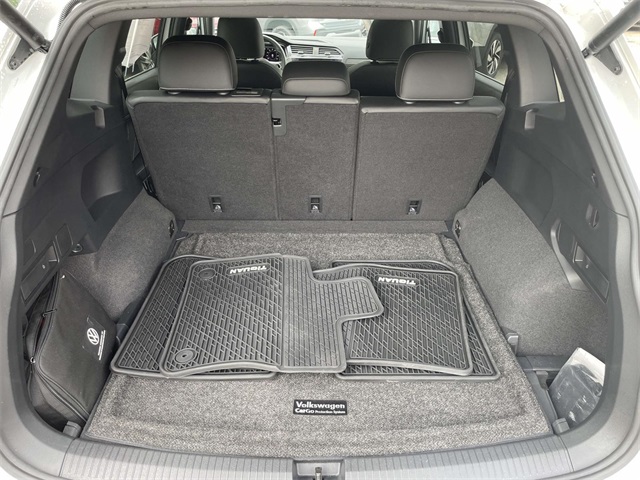 2022 Volkswagen Tiguan SEL Premium R-Line photo 14