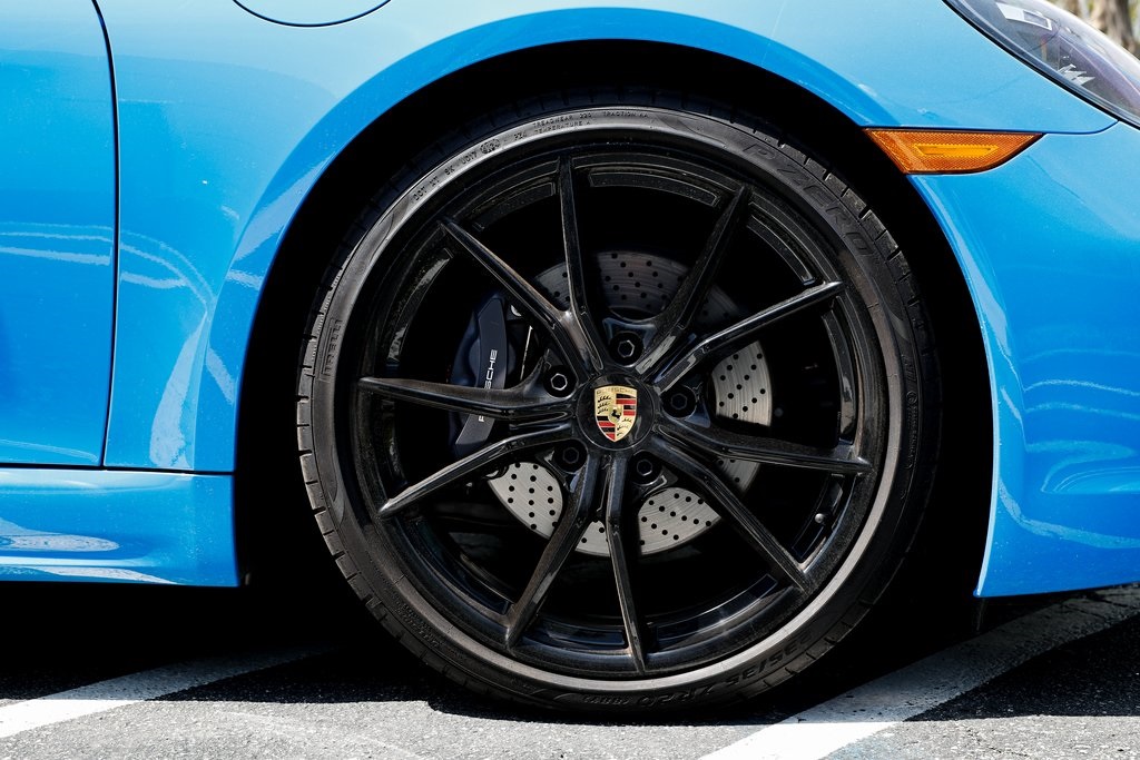 2025 Porsche Cayman Base photo 14