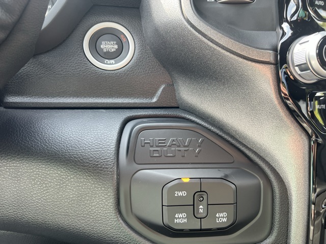 2025 Ram 2500 Tradesman photo 9