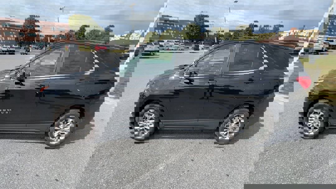 2021 Chevrolet Equinox LT photo 4