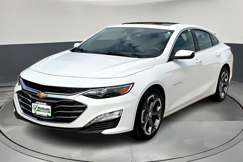 2024 Chevrolet Malibu 1LT photo 3