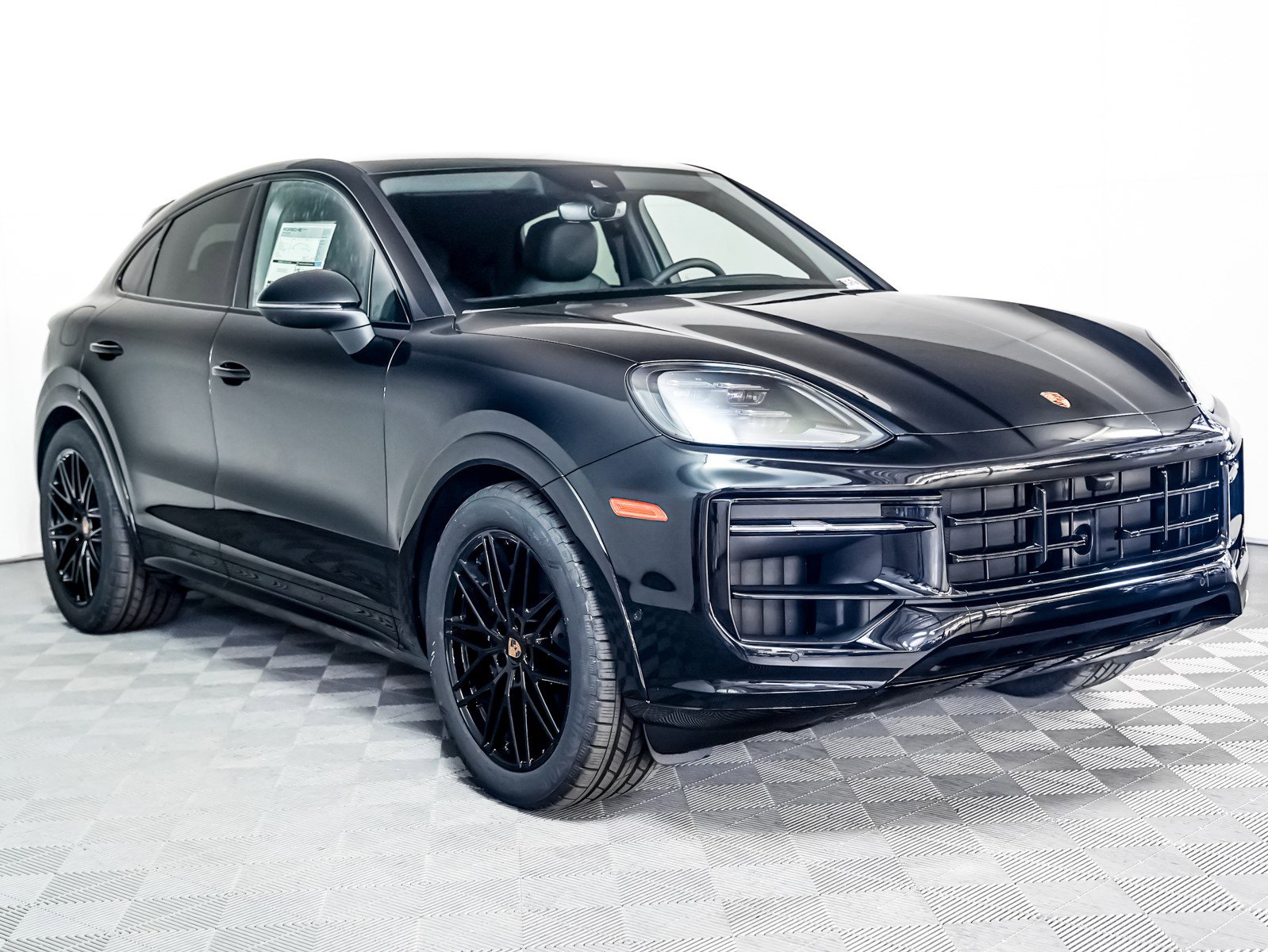2025 Porsche Cayenne Coupe photo 7