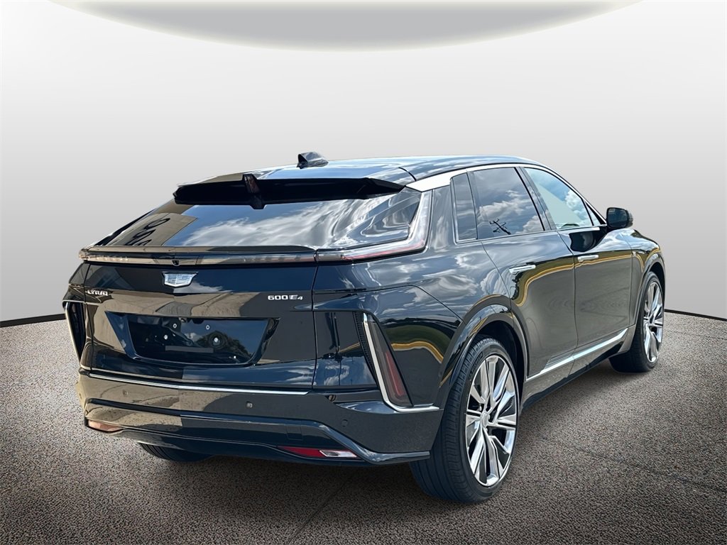 Certified 2024 Cadillac LYRIQ Luxury 3 with VIN 1GYKPSRL8RZ136330 for sale in Chantilly, VA