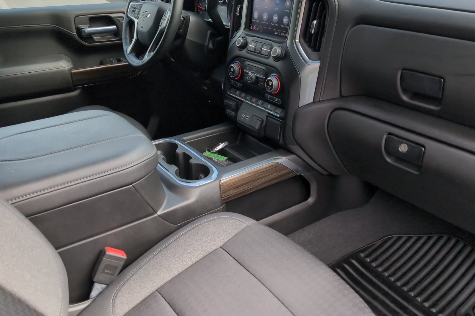 2023 Chevrolet Silverado LT photo 15