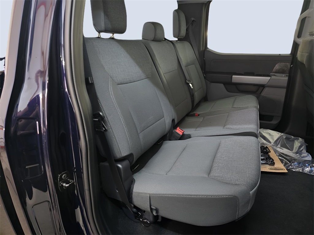 2024 Ford F-150 Lightning XLT photo 23