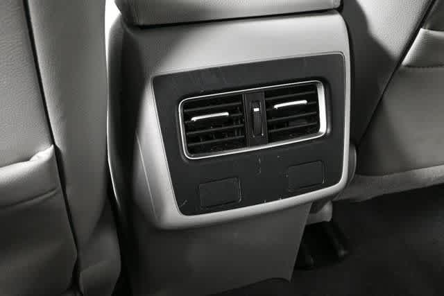 2017 Acura RDX Advance photo 17
