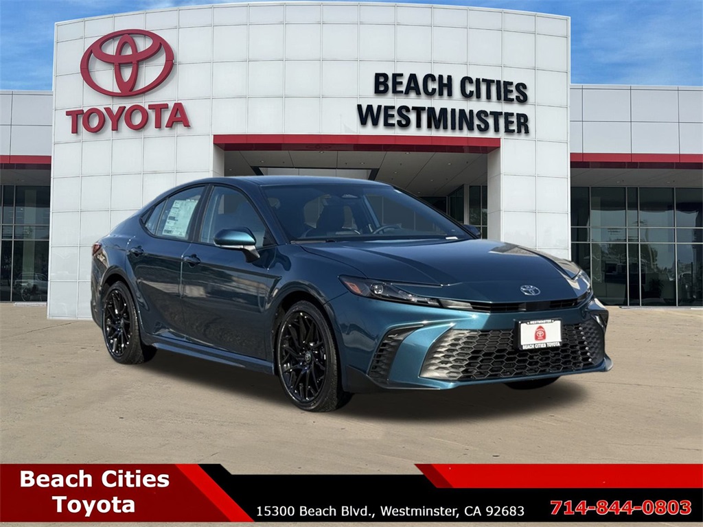 2026 Toyota Camry SE's photo