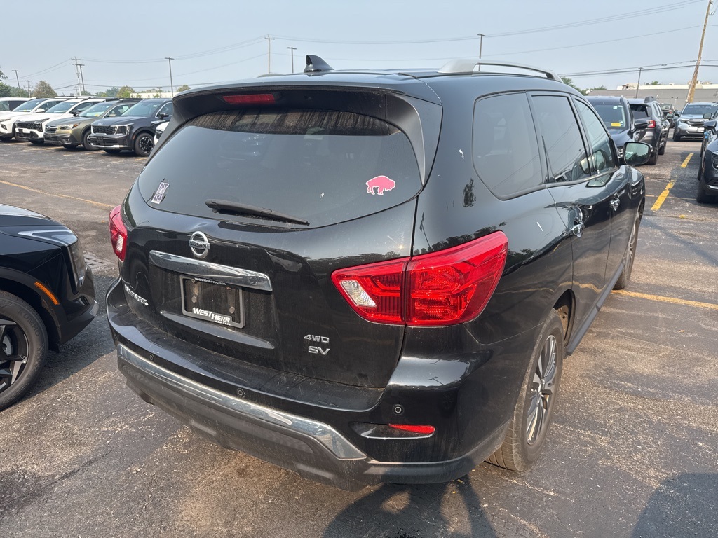 2019 Nissan Pathfinder SV photo 6