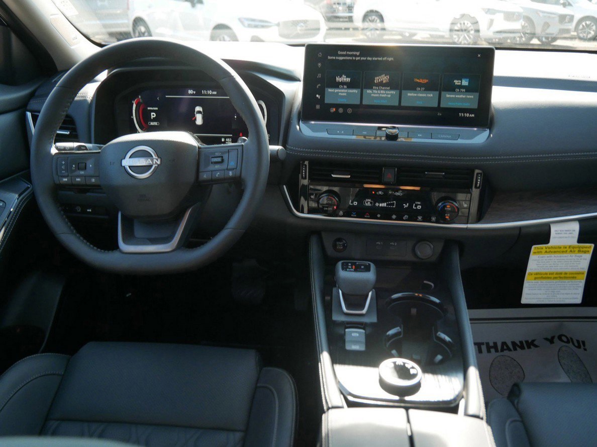 2026 Nissan Rogue Platinum photo 7