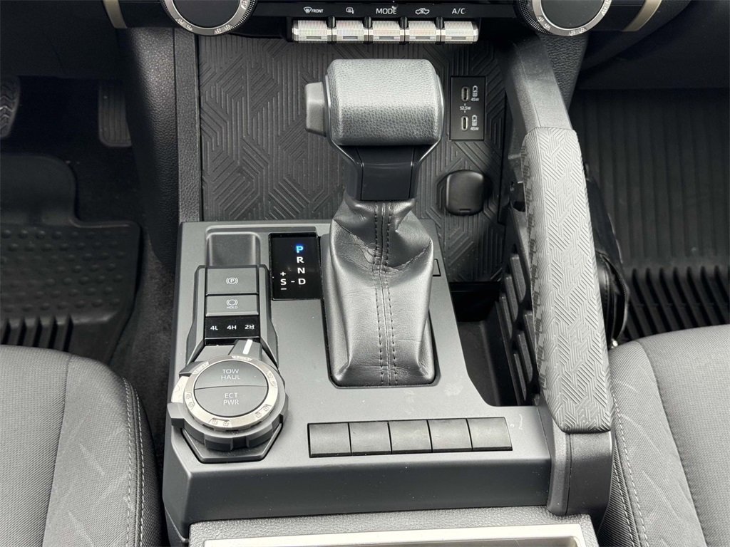 2024 Toyota Tacoma SR5 4x4 photo 6