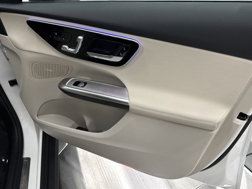 2026 Mercedes Benz GLC 300 4MATIC photo 16