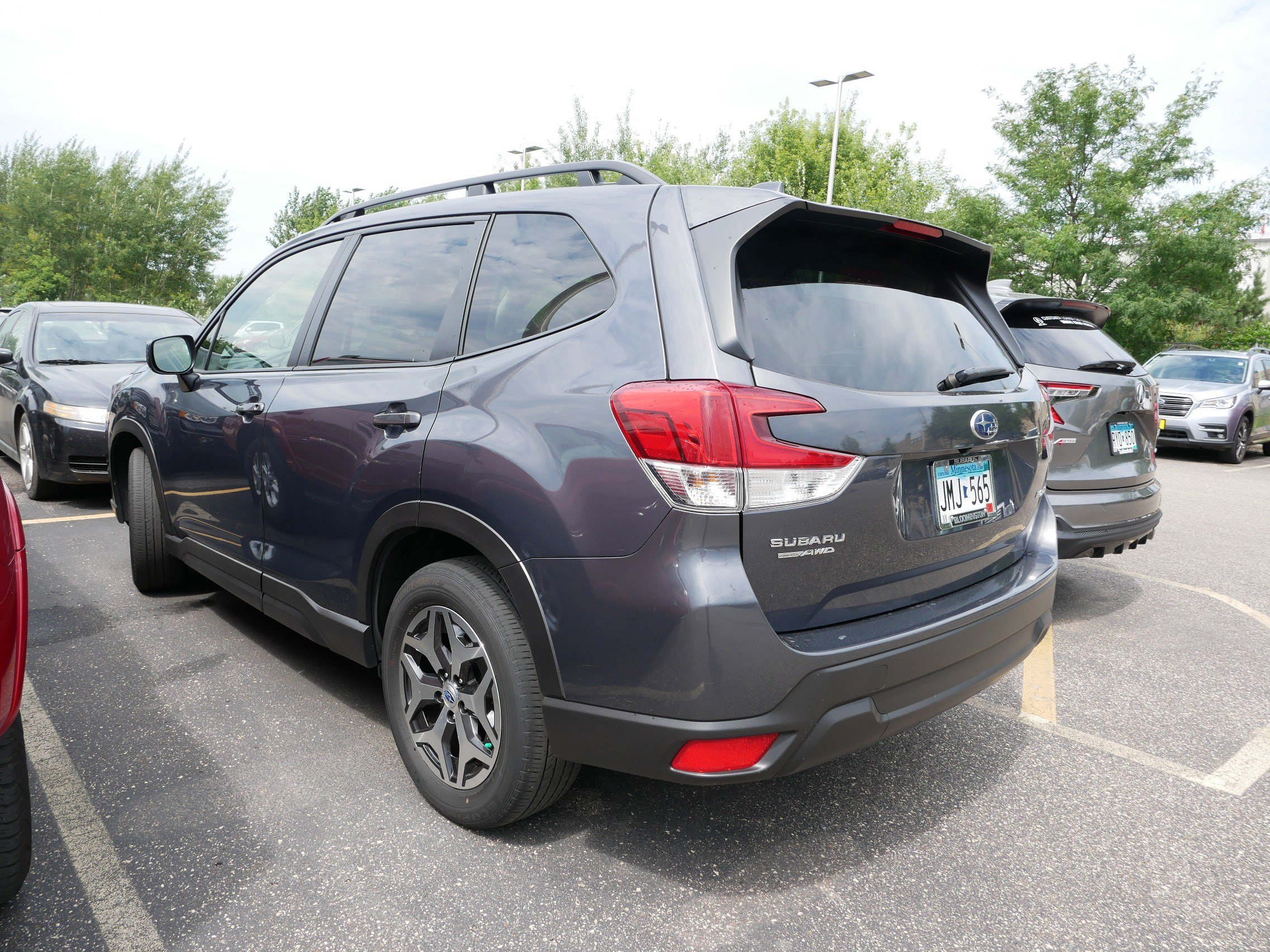2022 Subaru Forester Premium photo 3
