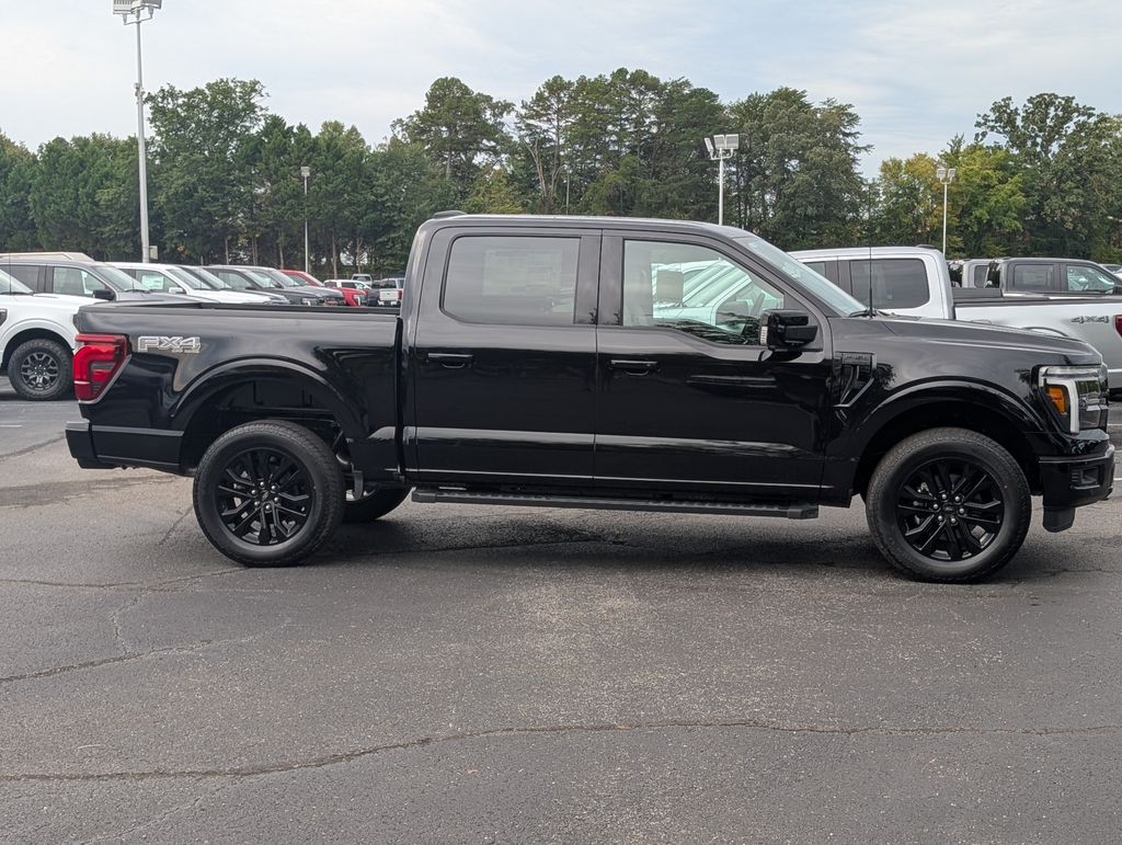 2025 Ford F-150 Lariat photo 3