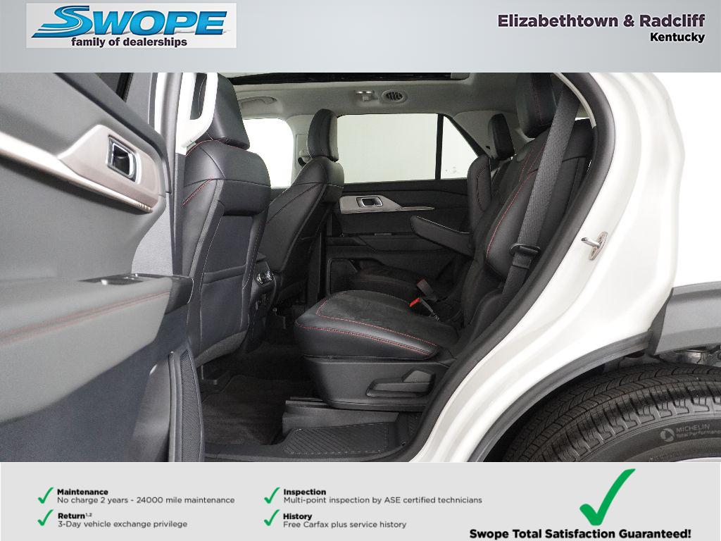2025 Ford Explorer photo 12