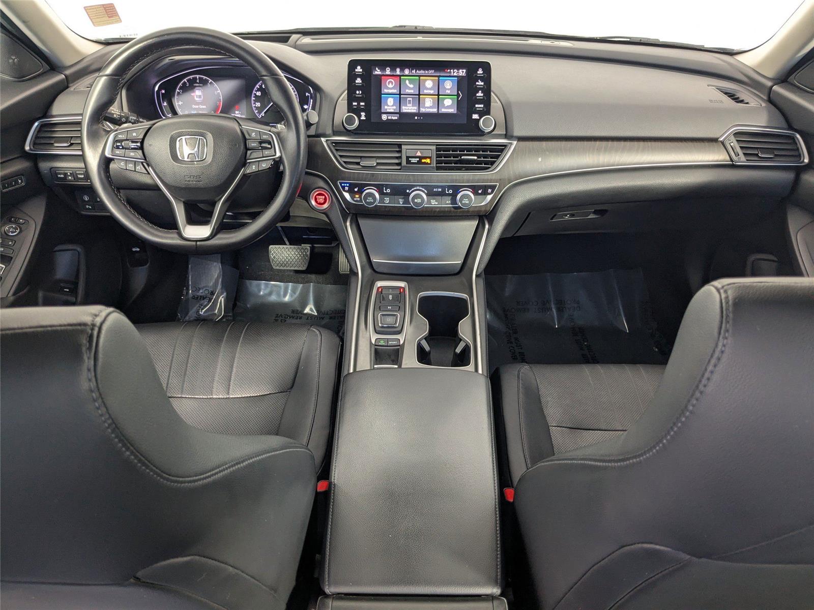 2018 Honda Accord Touring photo 6