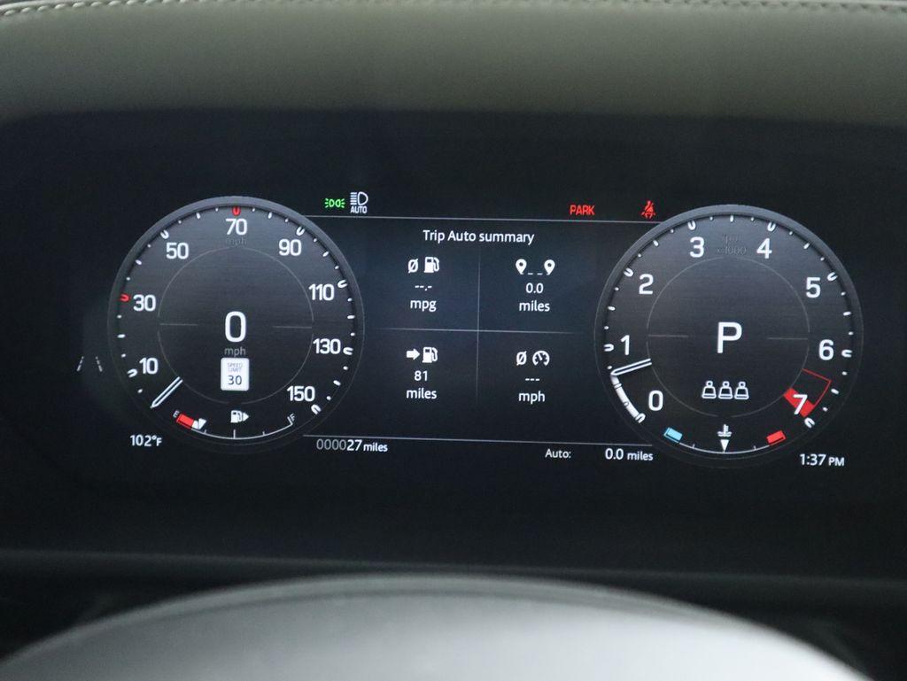 2025 Land Rover Defender 110 S photo 28