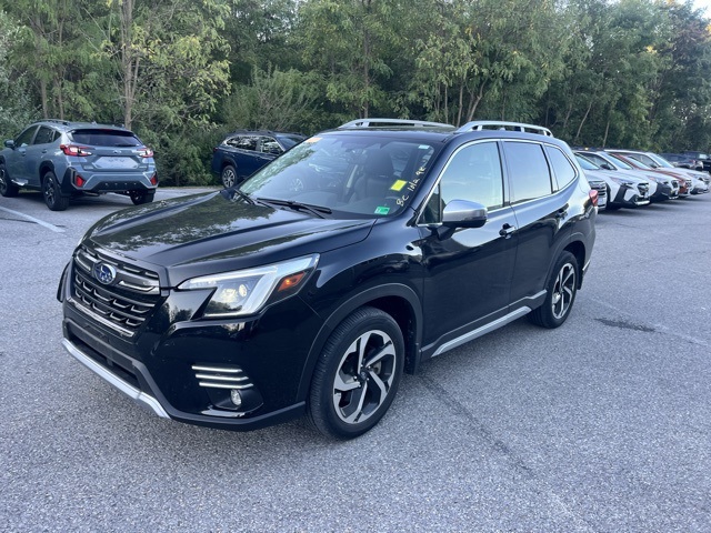 2022 Subaru Forester Touring photo 3