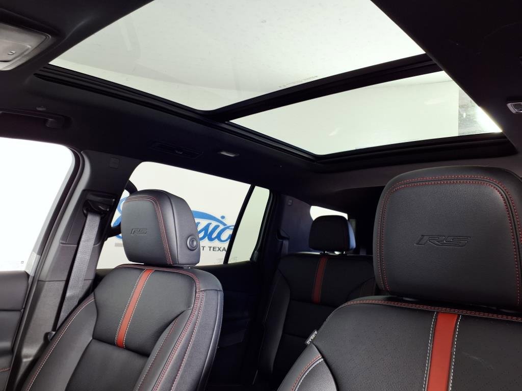 2026 Chevrolet Traverse RS photo 5