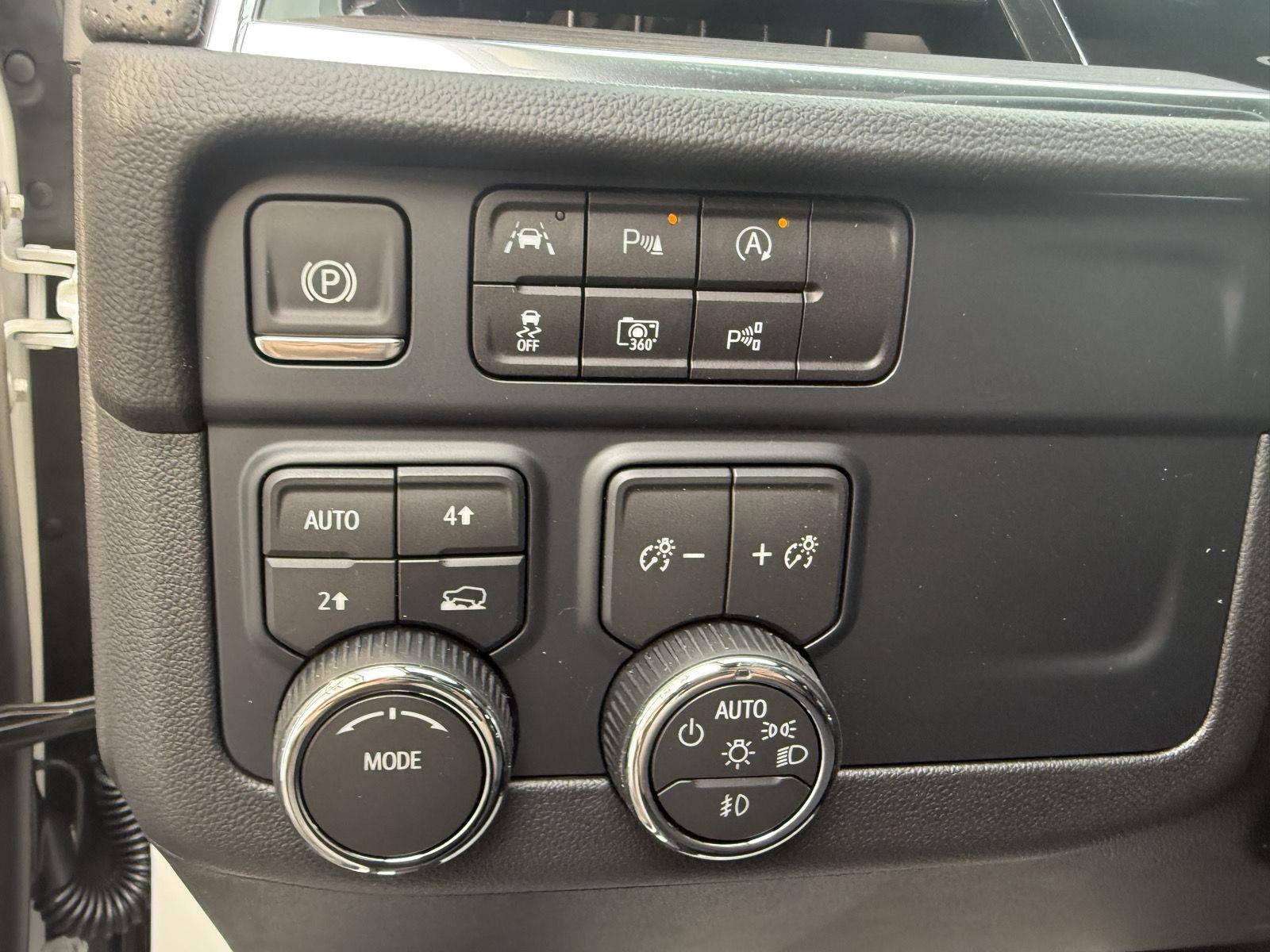 2025 Chevrolet Tahoe Premier photo 16