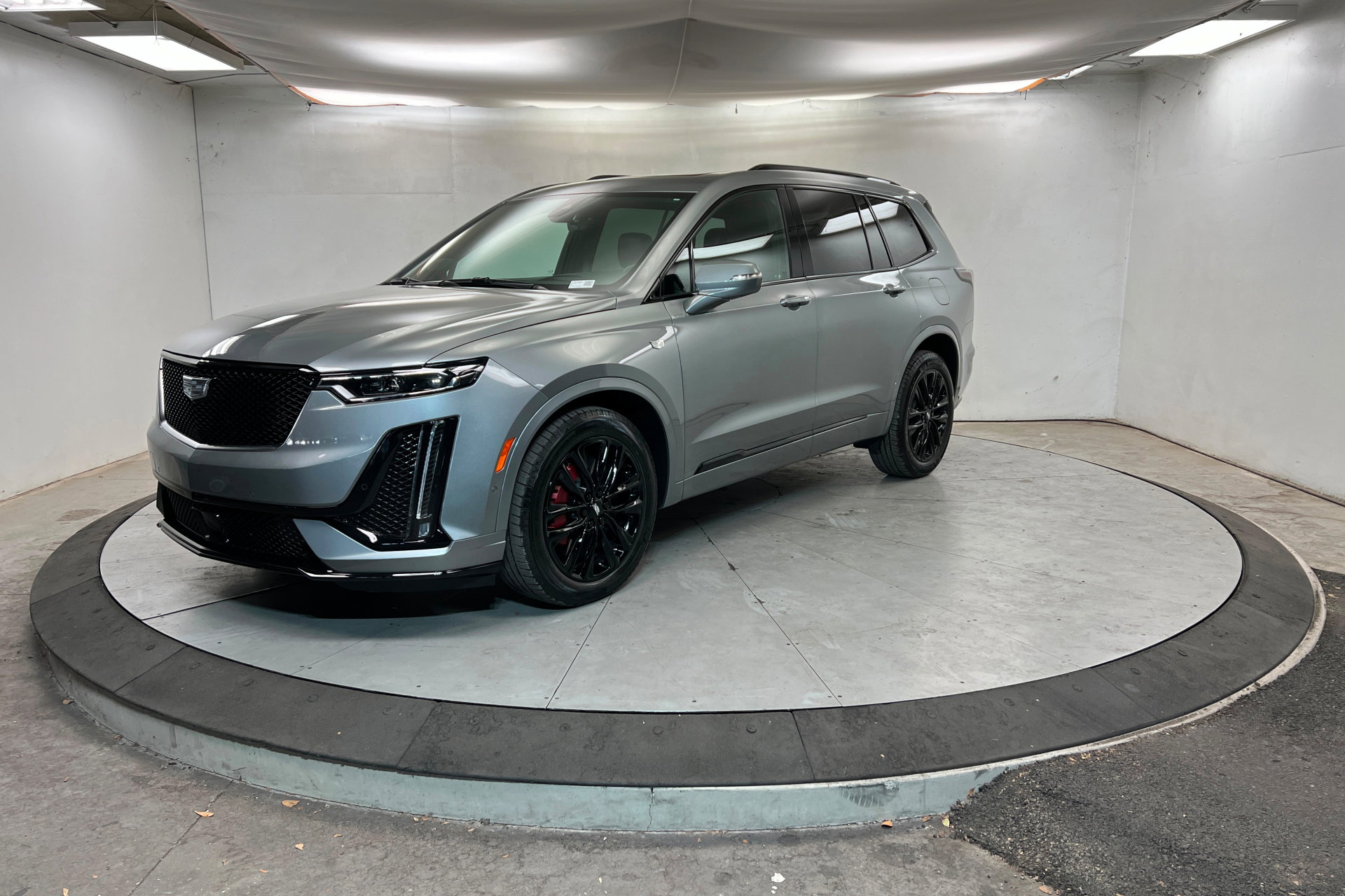 2024 Cadillac XT6 Sport's photo