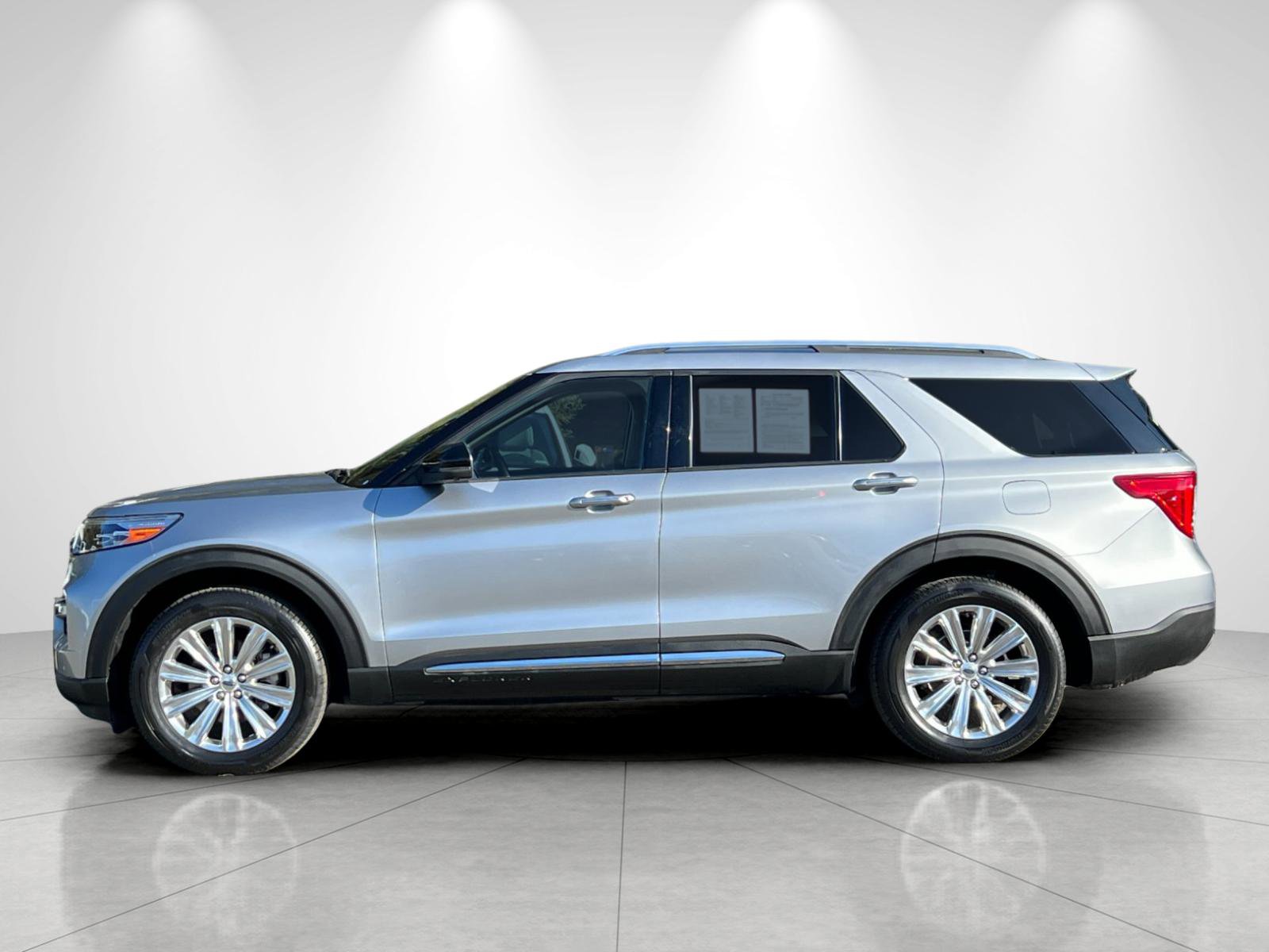 2021 Ford Explorer Limited photo 2