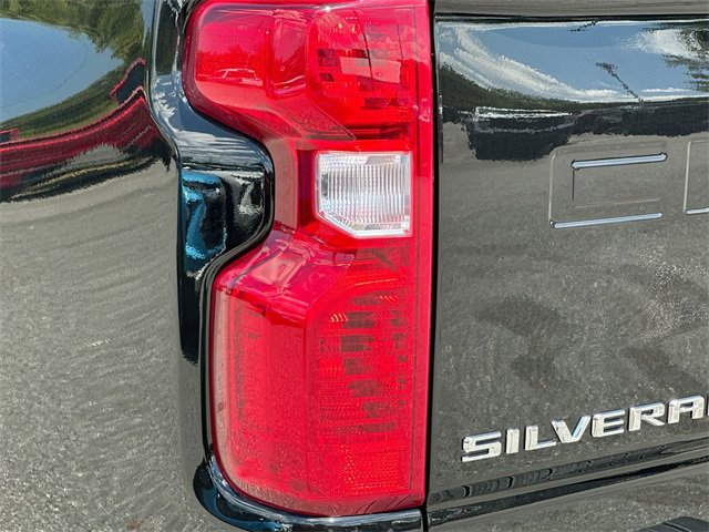 2025 Chevrolet Silverado 2500HD Custom photo 7